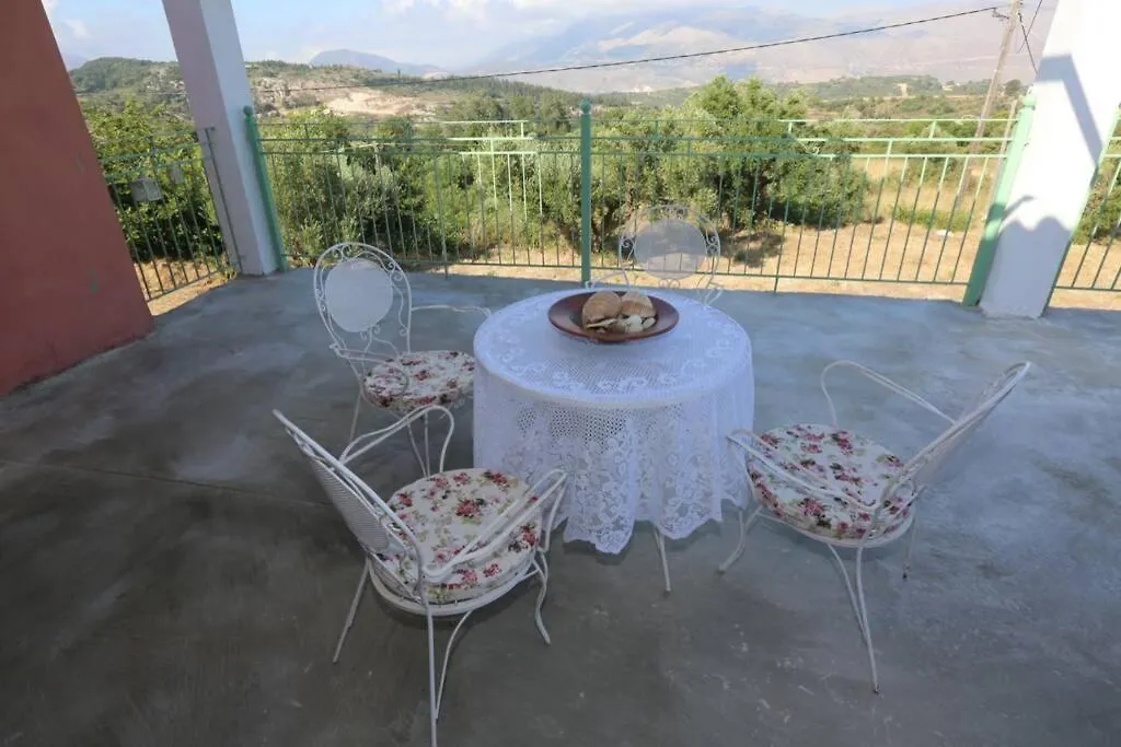 Holiday home Kalamakia House-Stylish Cottage Near Petani Beach Lixouri