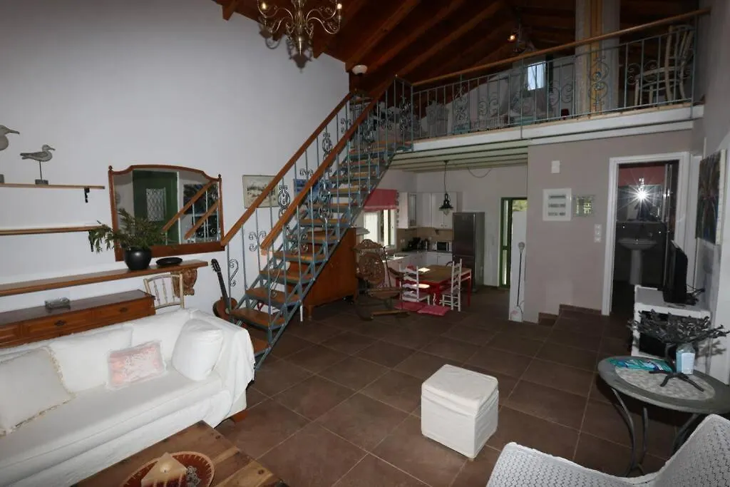 Holiday home Kalamakia House-Stylish Cottage Near Petani Beach Lixouri
