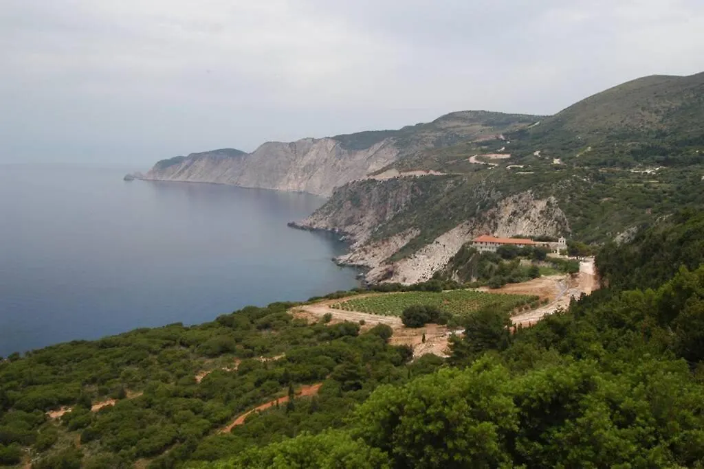 Kalamakia House-Stylish Cottage Near Petani Beach Lixouri