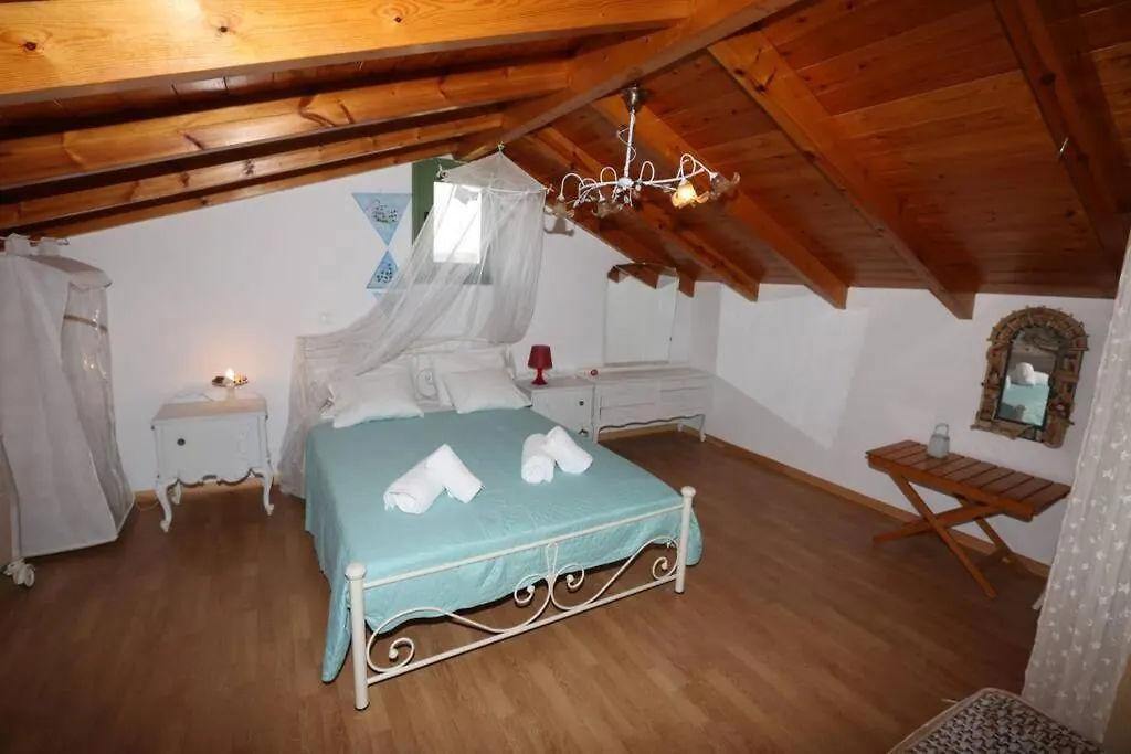 Kalamakia House-Stylish Cottage Near Petani Beach Lixouri