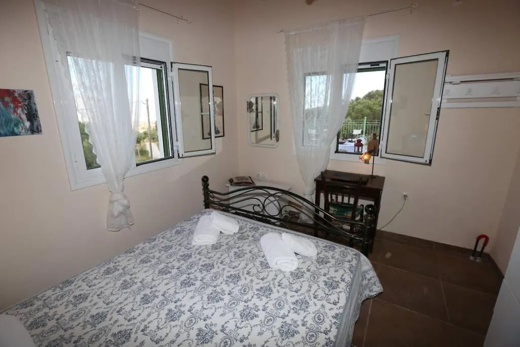 Kalamakia House-Stylish Cottage Near Petani Beach Lixouri 0*,